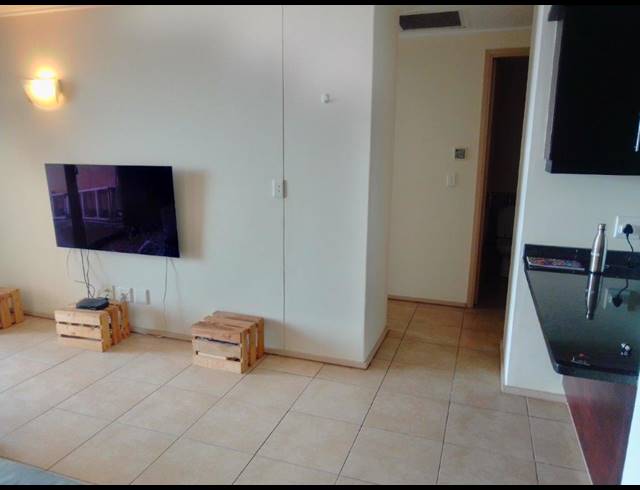 2 BEDROOM APARTMENT TO LET IN POINT WATERFRONT
